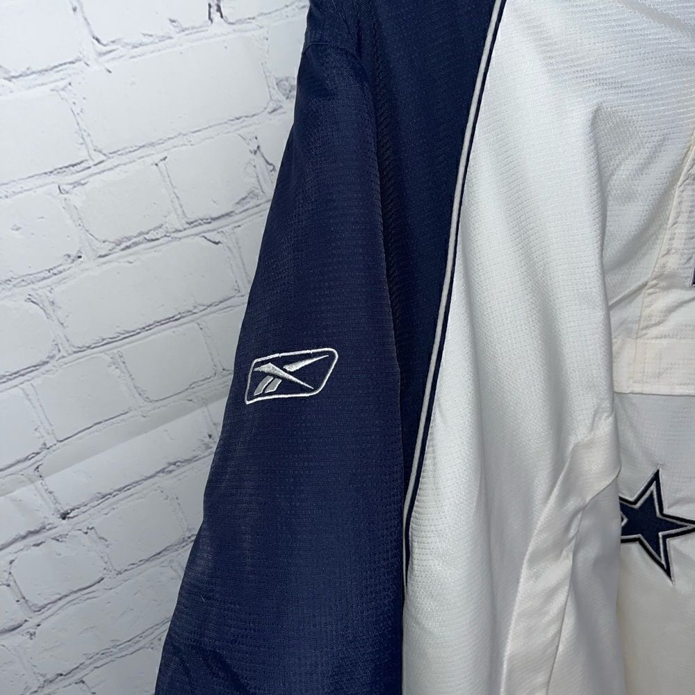 Dallas Cowboys Men Pullover Jacket - Picture 6 of 12